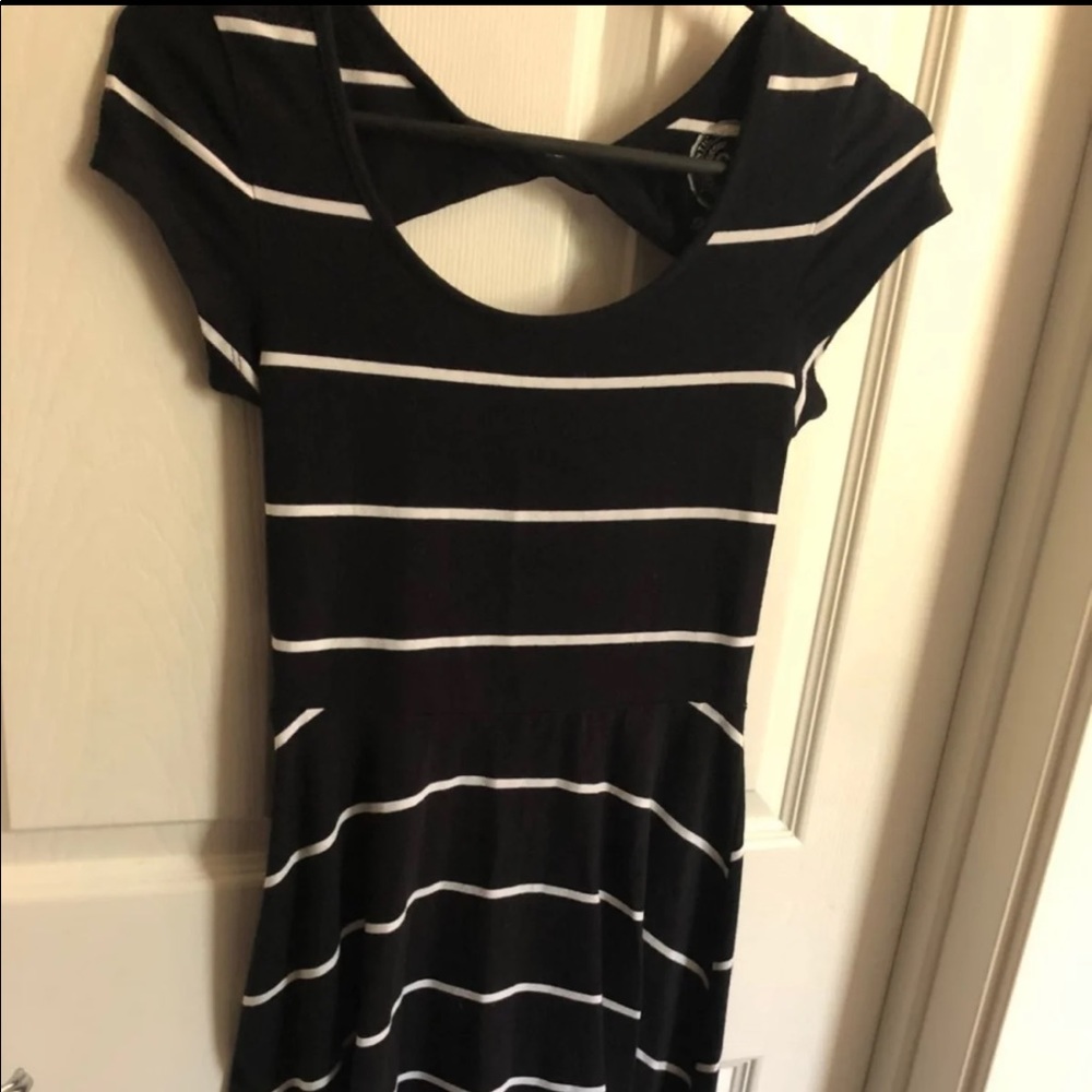 Juniors Black Dress